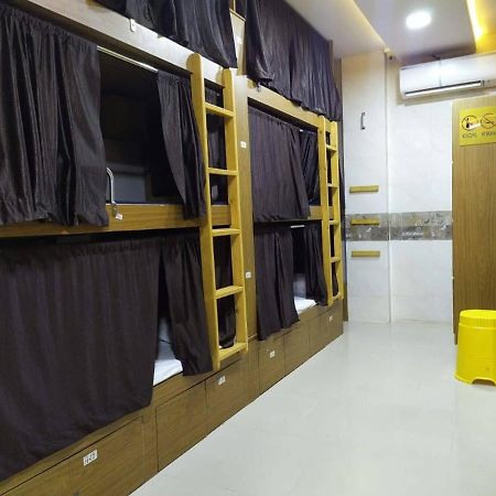 New Super Dormitory Mumbai Exterior photo