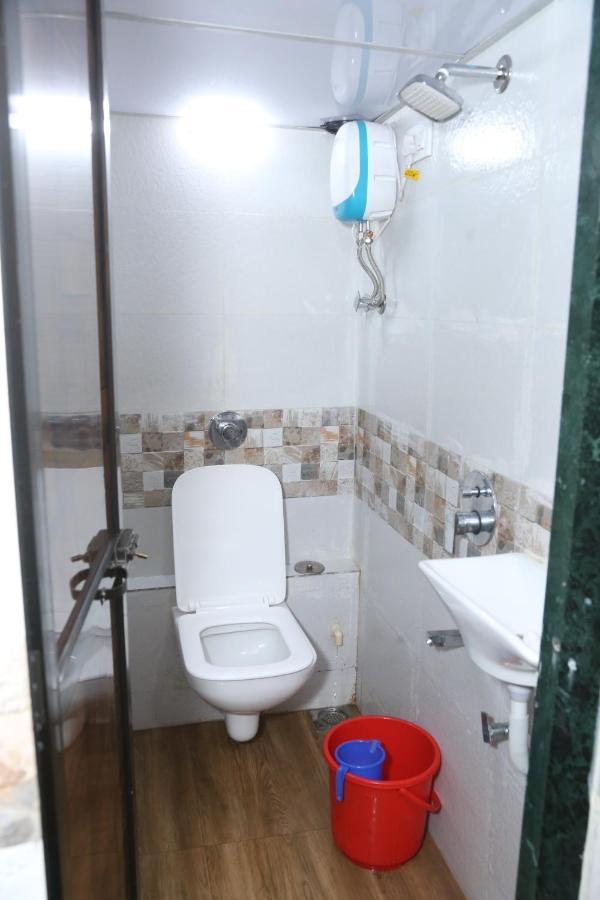 New Super Dormitory Mumbai Exterior photo